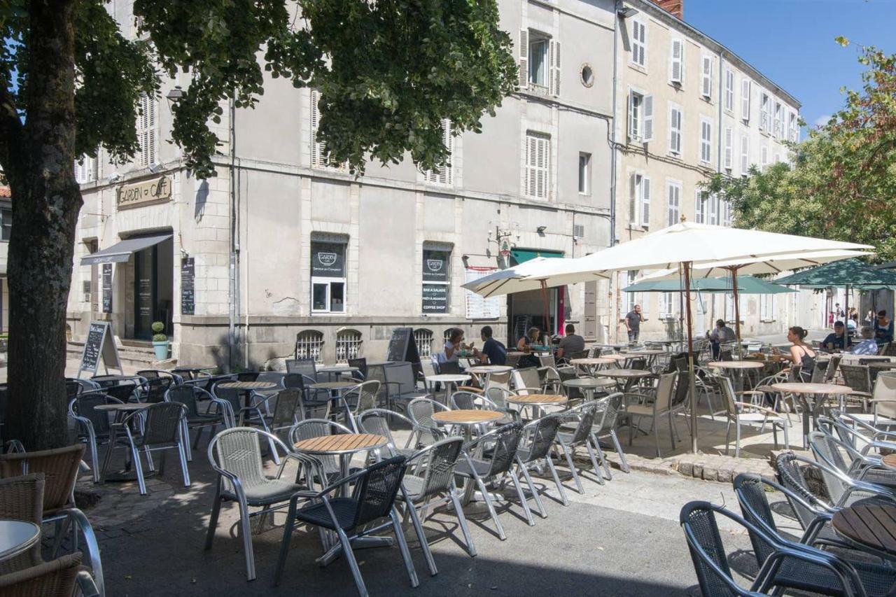 Апартаменты Le Temple De La Rochelle Ла-Рошель Экстерьер фото