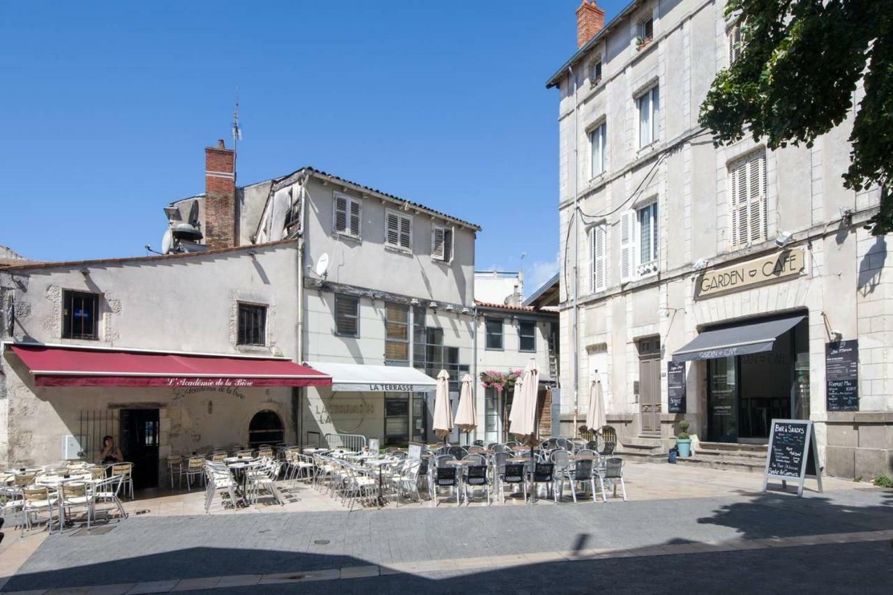 Апартаменты Le Temple De La Rochelle Ла-Рошель Экстерьер фото